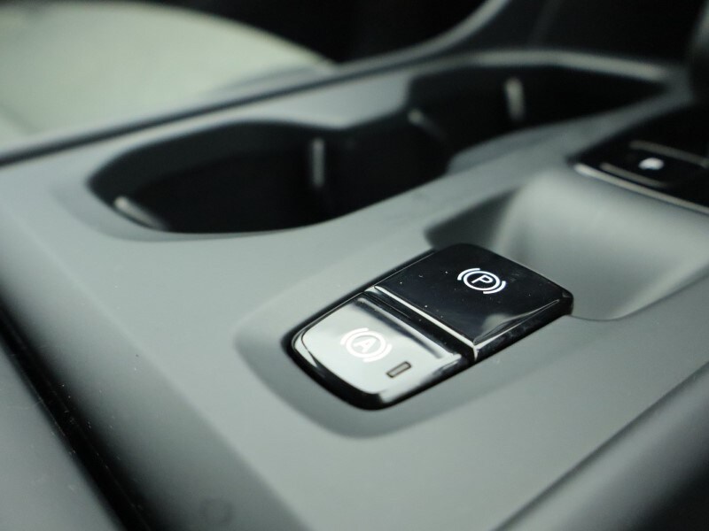 Used Volvo XC40 2025 for sale - 76981826: Photo 56