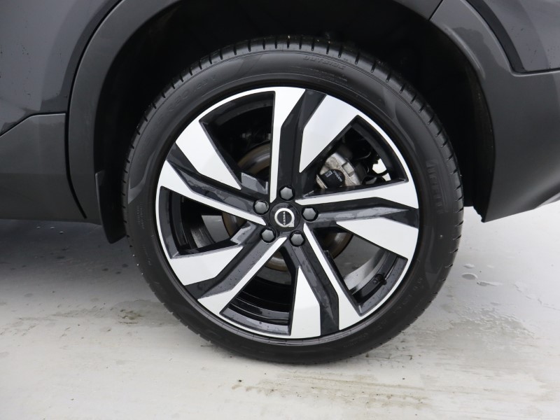 Used Volvo XC40 2025 for sale - 77170638: Photo 12