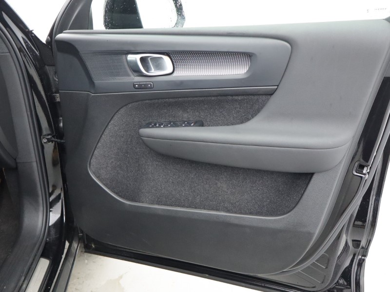 Used Volvo XC40 2025 for sale - 77170638: Photo 31