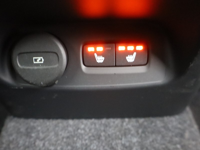 Used Volvo XC40 2025 for sale - 77170638: Photo 44