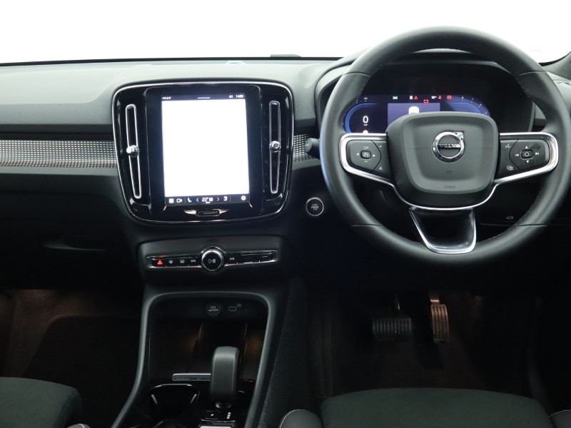 Used Volvo XC40 2025 for sale - 77170638: Photo 45