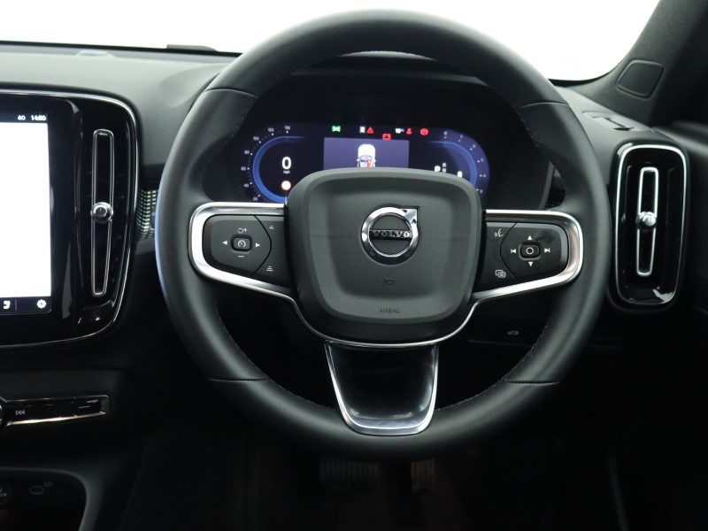 Used Volvo XC40 2025 for sale - 77170638: Photo 46