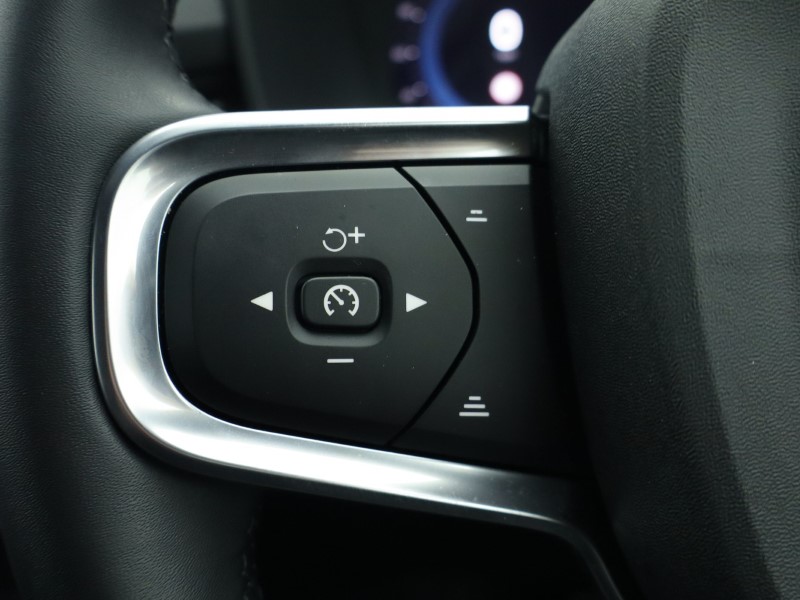 Used Volvo XC40 2025 for sale - 77170638: Photo 47