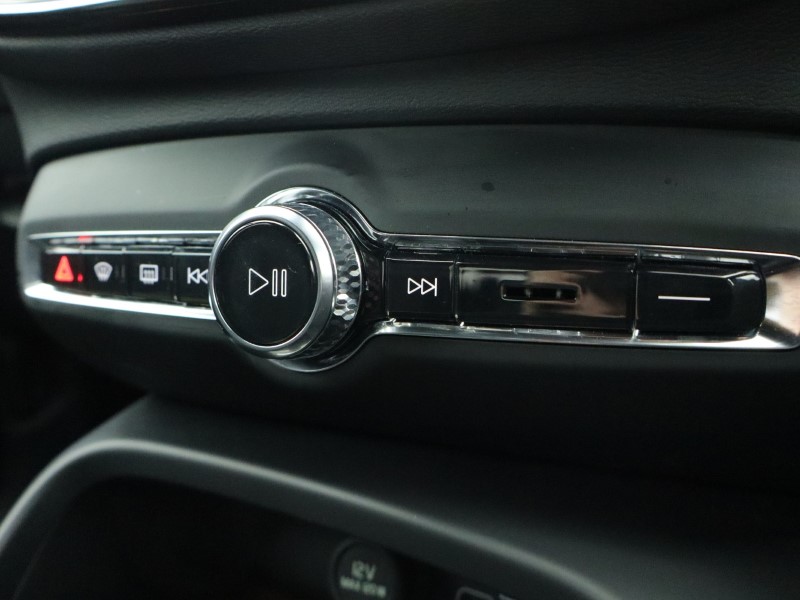 Used Volvo XC40 2025 for sale - 77170638: Photo 54