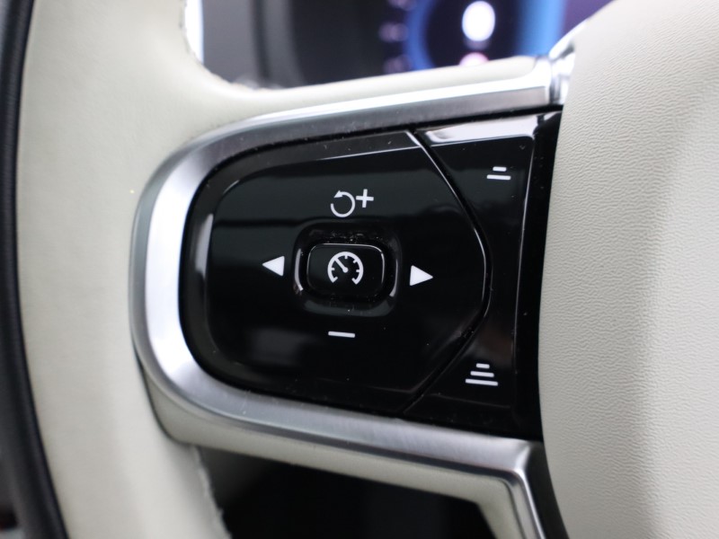 Used Volvo XC90 2022 for sale - 76980845: Photo 41