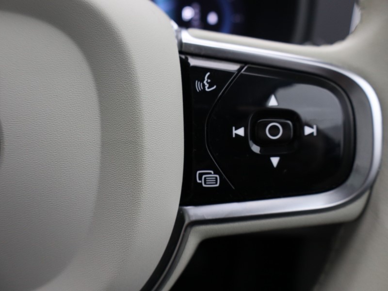 Used Volvo XC90 2022 for sale - 76980845: Photo 42