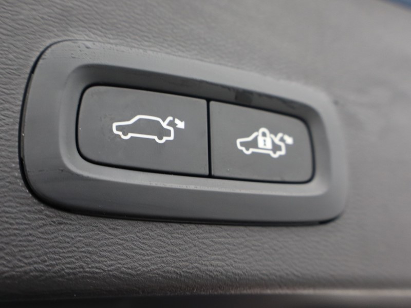 Used Volvo XC40 2025 for sale - 76981867: Photo 26