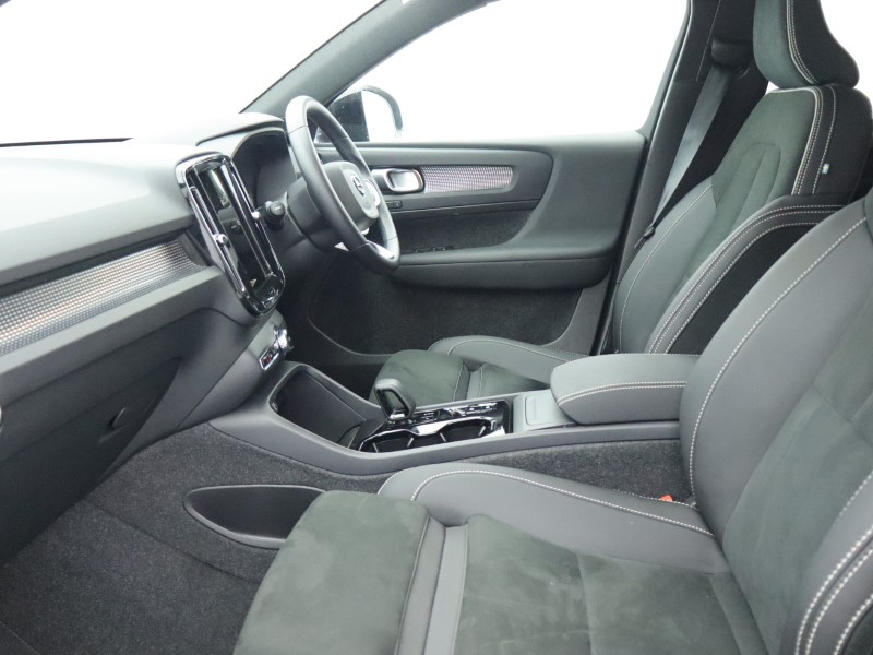 Used Volvo XC40 2025 for sale - 76981867: Photo 5