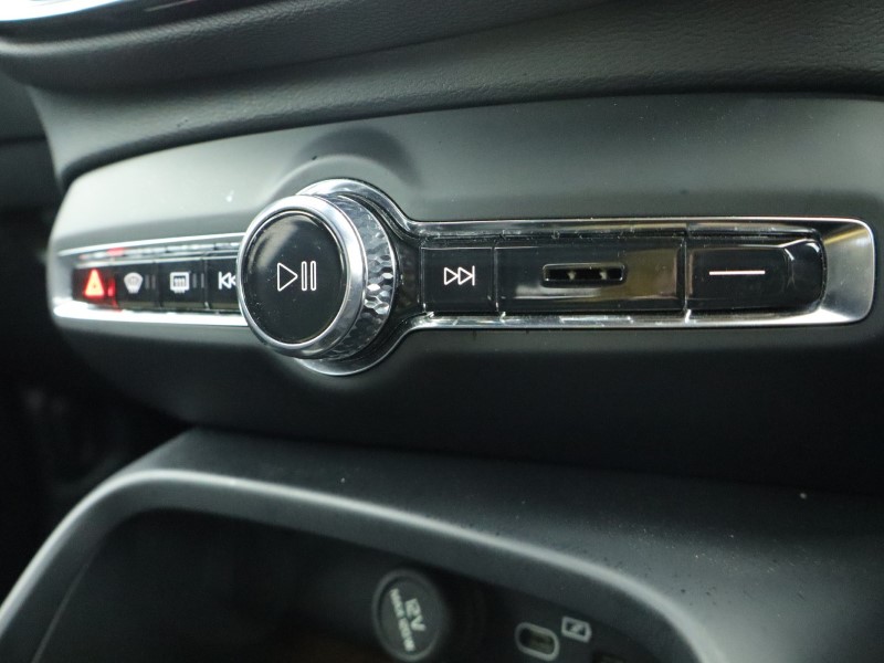 Used Volvo XC40 2025 for sale - 76981867: Photo 56