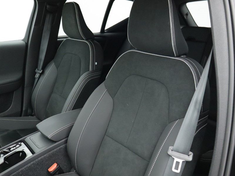 Used Volvo XC40 2025 for sale - 77005474: Photo 43