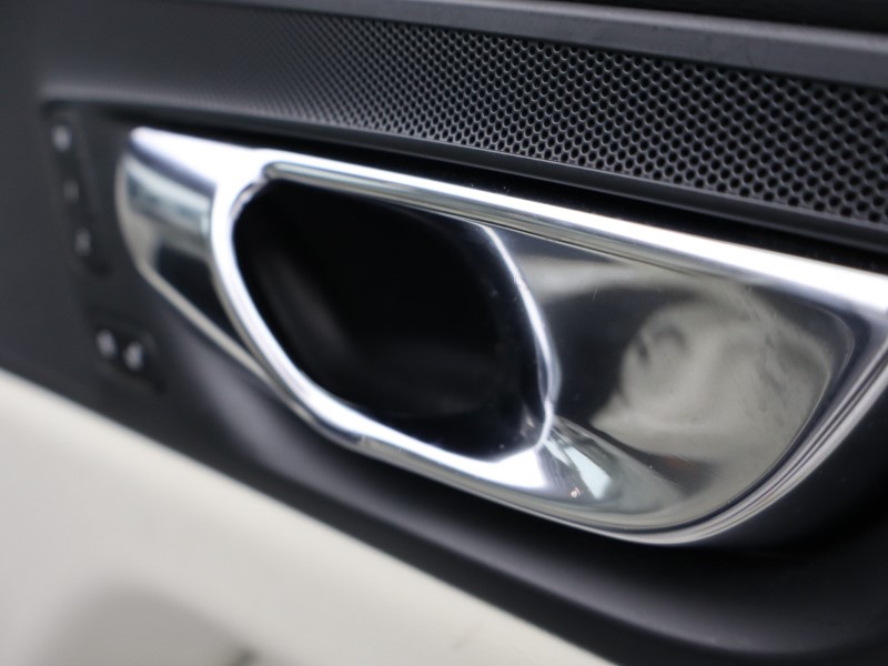 Used Volvo XC60 2020 for sale - 76981359: Photo 24