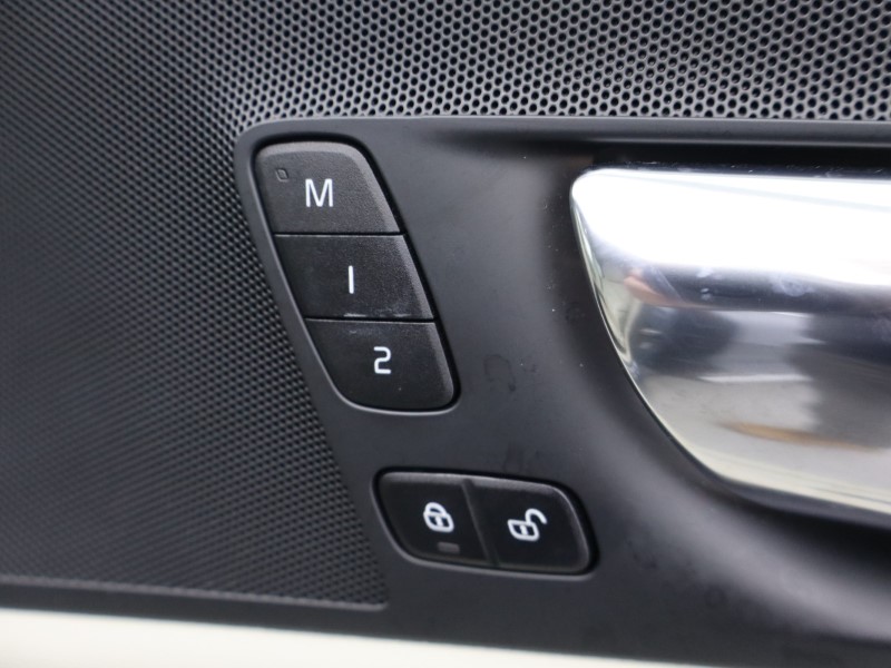 Used Volvo XC60 2020 for sale - 76981359: Photo 25