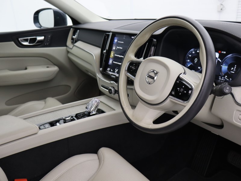 Used Volvo XC60 2020 for sale - 76981359: Photo 31