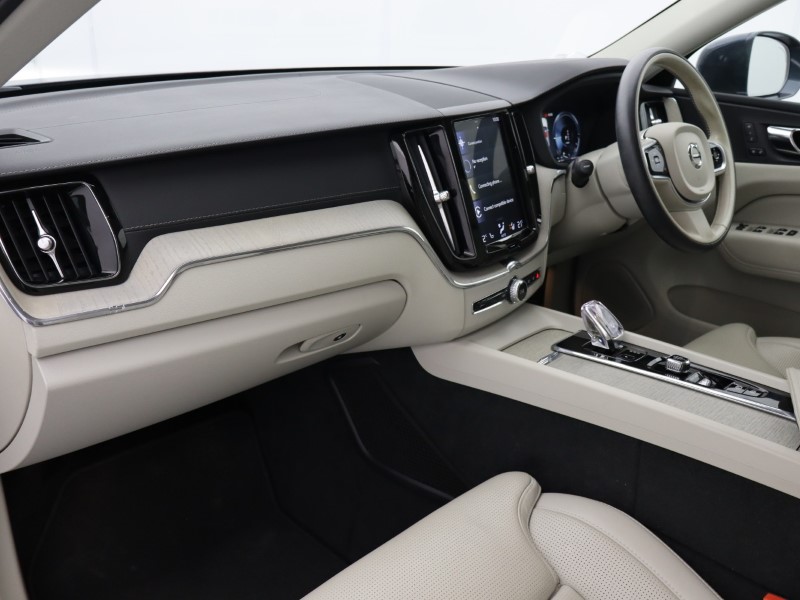 Used Volvo XC60 2020 for sale - 76981359: Photo 33