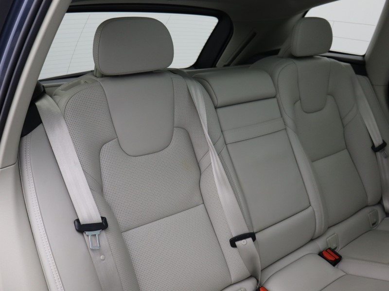 Used Volvo XC60 2020 for sale - 76981359: Photo 39