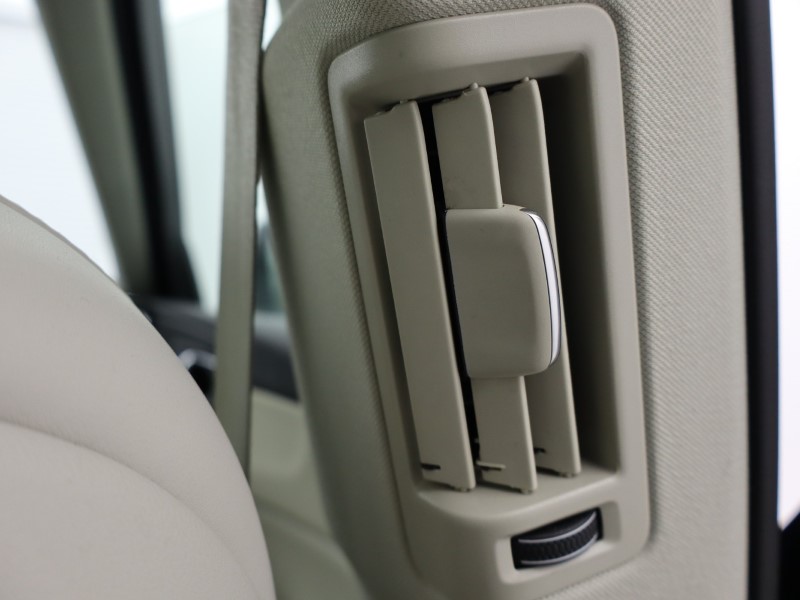 Used Volvo XC60 2020 for sale - 76981359: Photo 41