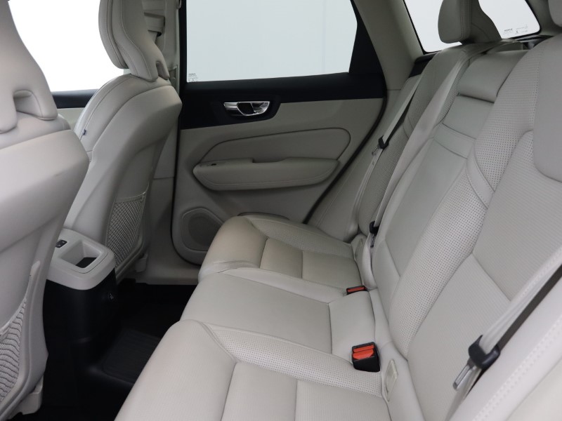 Used Volvo XC60 2020 for sale - 76981359: Photo 7