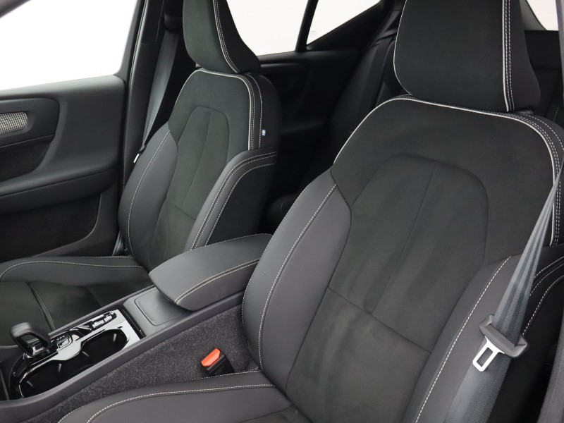 Used Volvo XC40 2025 for sale - 76980874: Photo 25