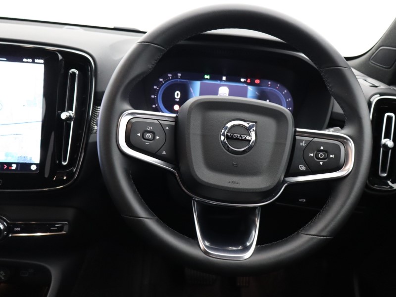 Used Volvo XC40 2025 for sale - 76980874: Photo 35