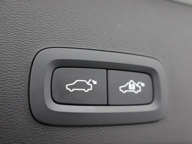 Used Volvo XC40 2025 for sale - 76980874: Photo 58