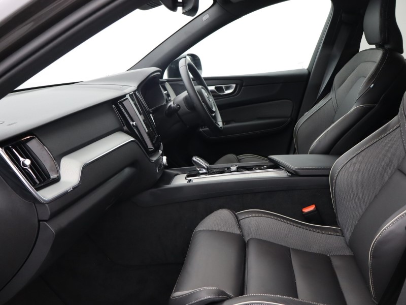 Used Volvo XC60 2025 for sale - 76981698: Photo 5