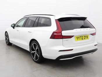Used Volvo V60 2023 for sale - 77732705: Photo