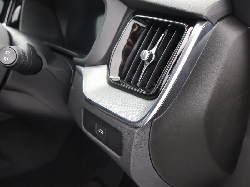 Used Volvo XC60 2025 for sale - 76981426: Photo 21