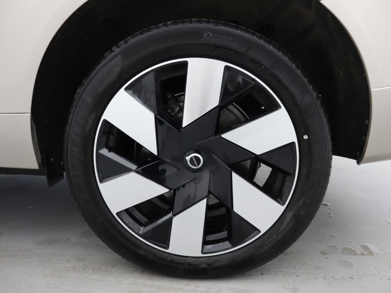 Used Volvo XC60 2023 for sale - 77950808: Photo 12