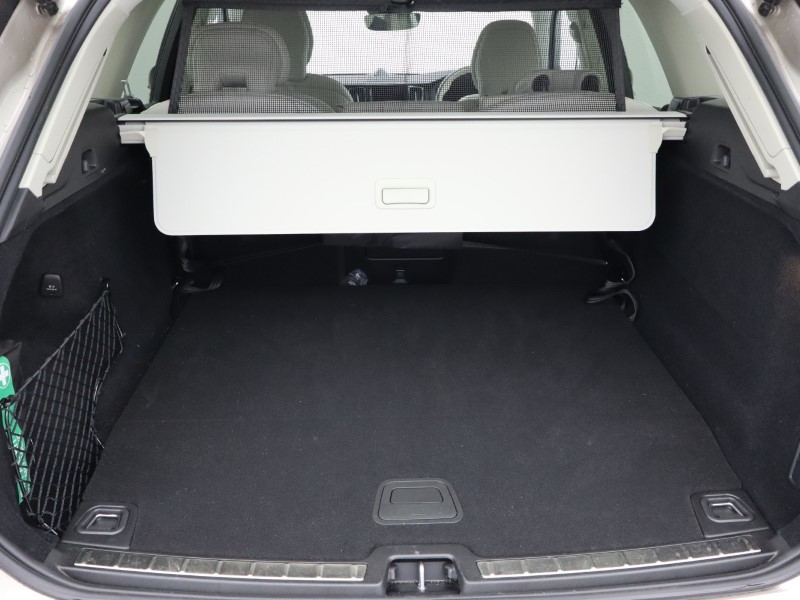 Used Volvo XC60 2023 for sale - 77950808: Photo 25