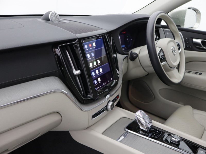 Used Volvo XC60 2023 for sale - 77950808: Photo 42