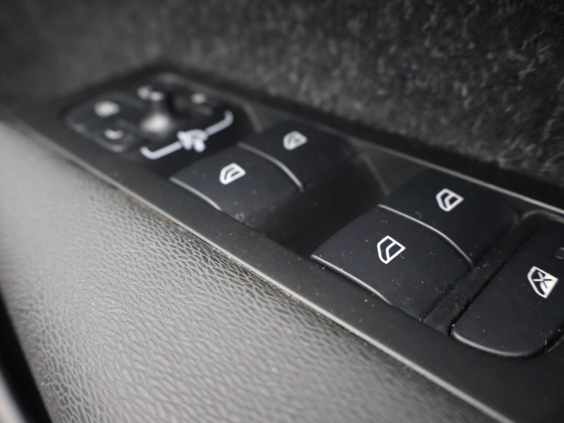 Used Volvo XC40 2020 for sale - 76981813: Photo 30