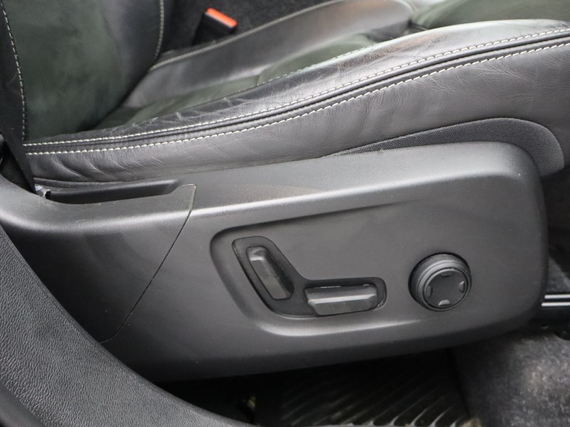 Used Volvo XC40 2020 for sale - 76981813: Photo 34