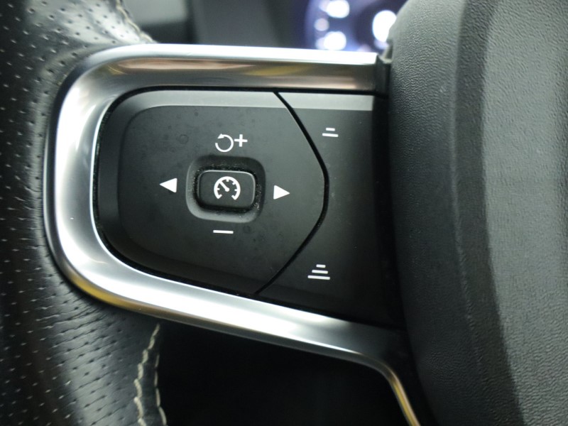 Used Volvo XC40 2020 for sale - 76981813: Photo 46