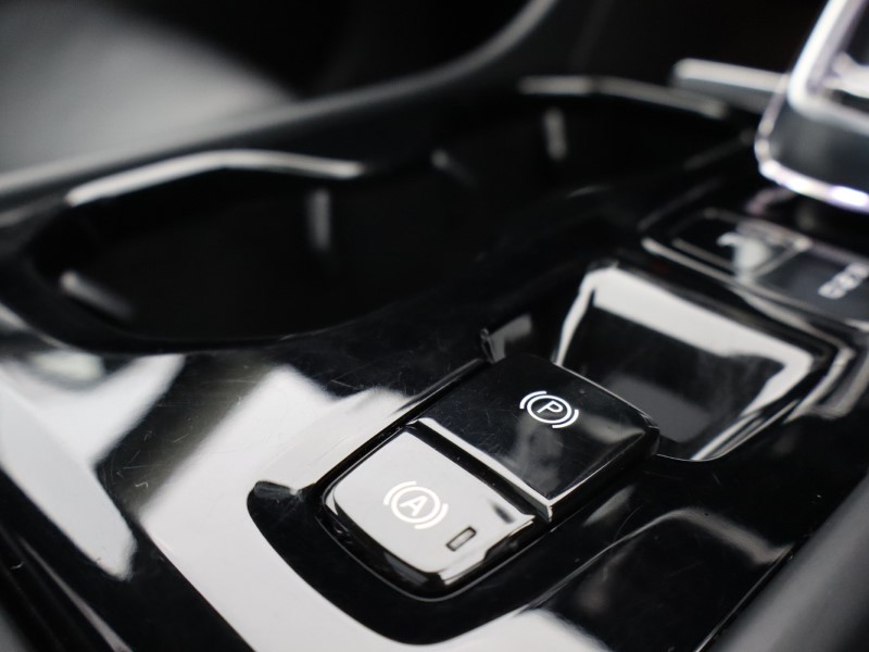 Used Volvo XC40 2022 for sale - 76982209: Photo 65