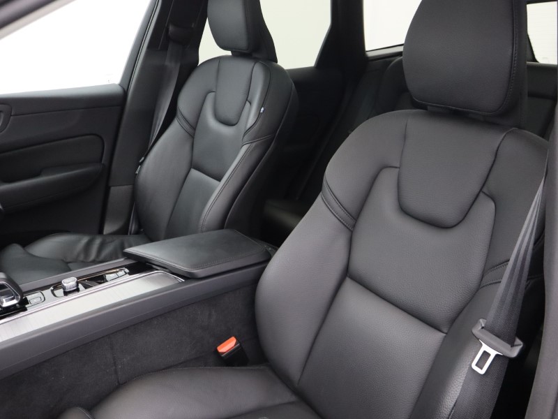 Used Volvo XC60 2024 for sale - 77127646: Photo 35