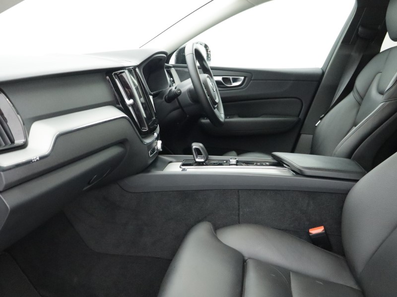 Used Volvo XC60 2024 for sale - 77127646: Photo 5