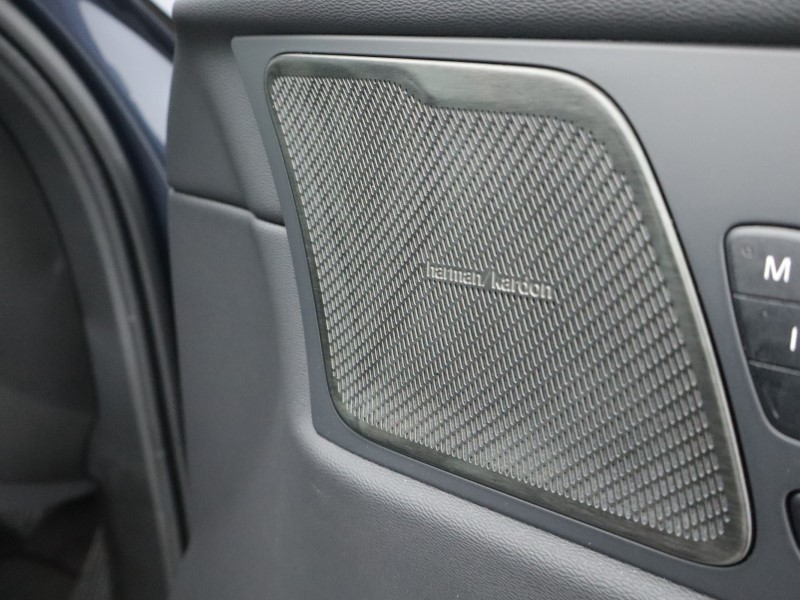 Used Volvo XC60 2023 for sale - 77665245: Photo 33