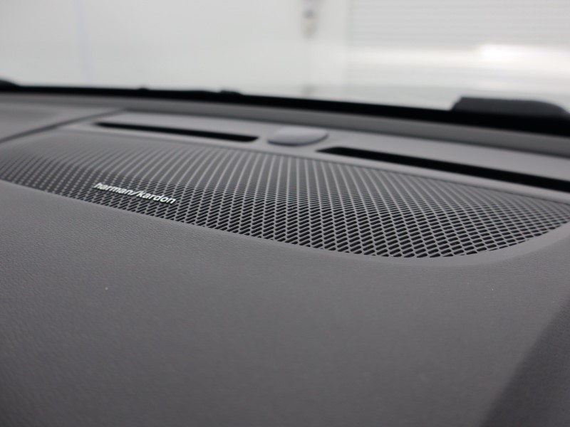 Used Volvo XC40 2024 for sale - 77445814: Photo 54