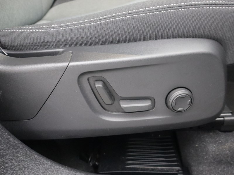 Used Volvo XC40 2023 for sale - 77988562: Photo 34