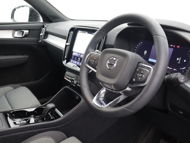 Used Volvo XC40 2023 for sale - 77988562: Photo 37