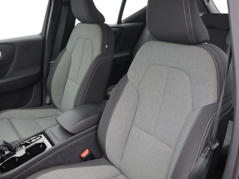 Used Volvo XC40 2023 for sale - 77988562: Photo 38