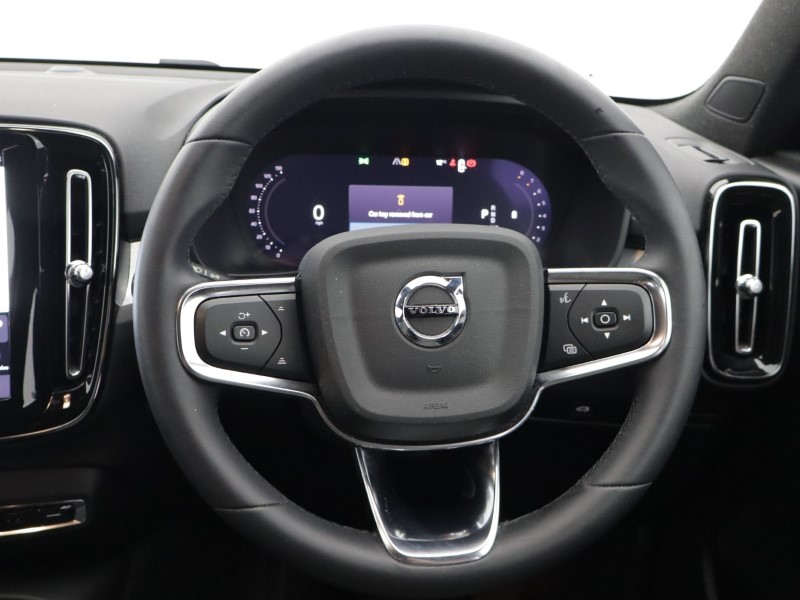 Used Volvo XC40 2023 for sale - 77988562: Photo 46