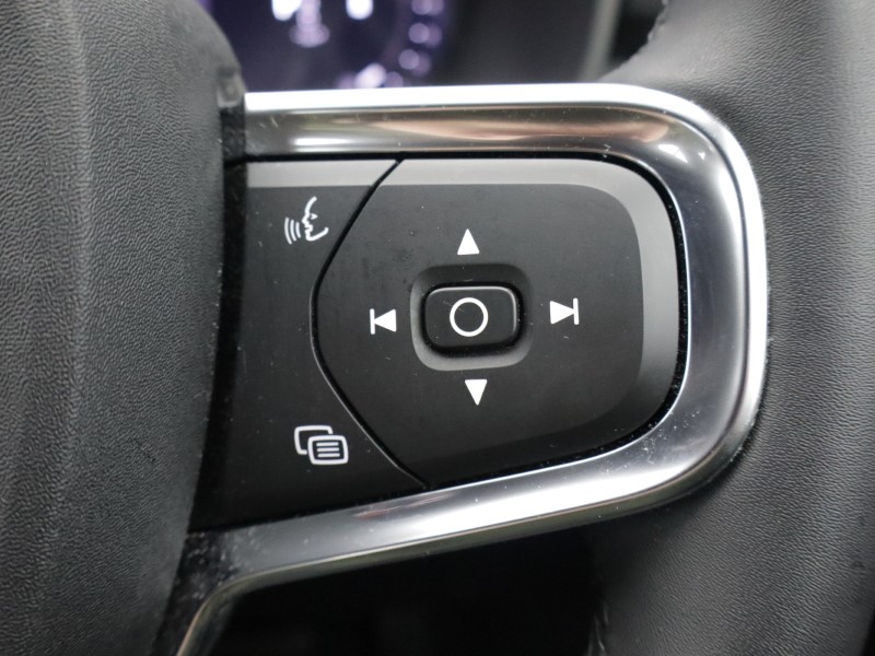 Used Volvo XC40 2023 for sale - 77988562: Photo 48