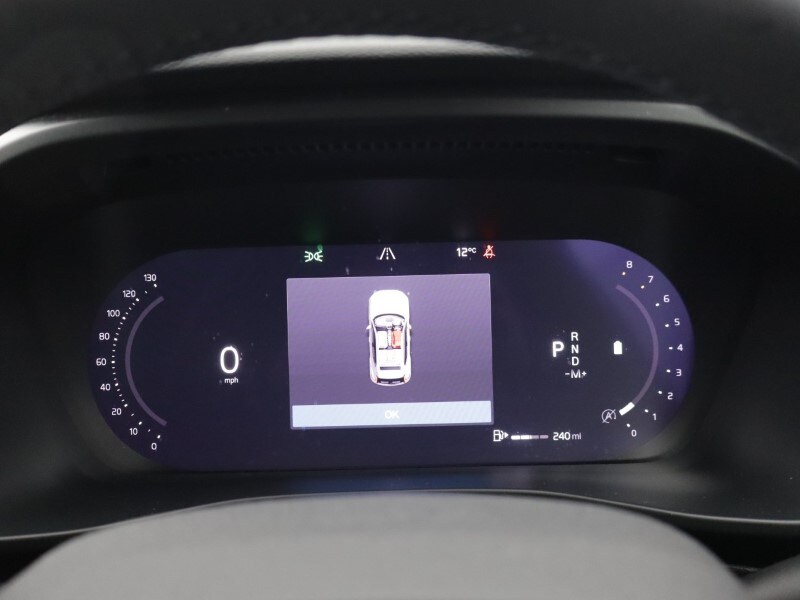 Used Volvo XC40 2023 for sale - 77988562: Photo 49