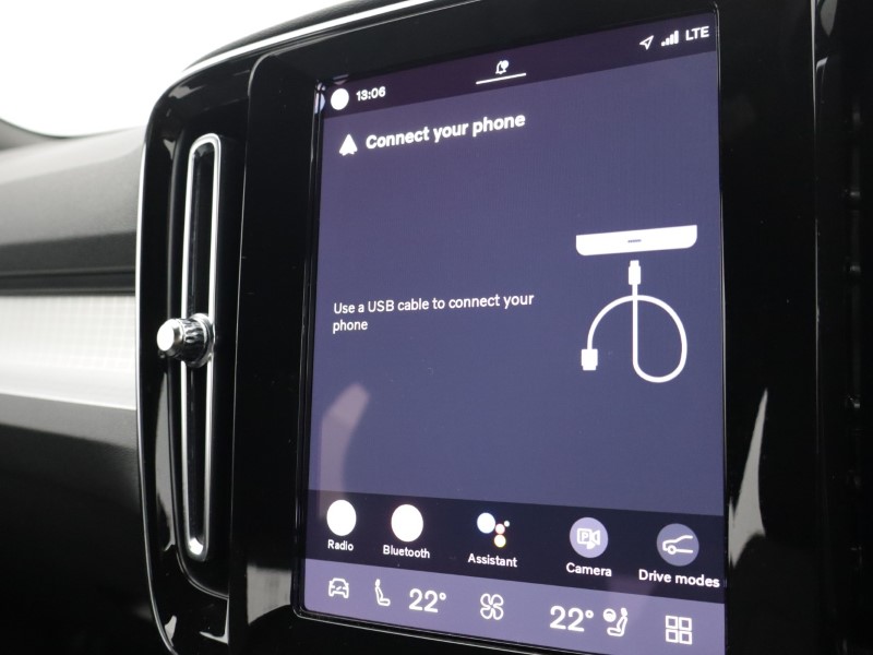 Used Volvo XC40 2023 for sale - 77988562: Photo 53