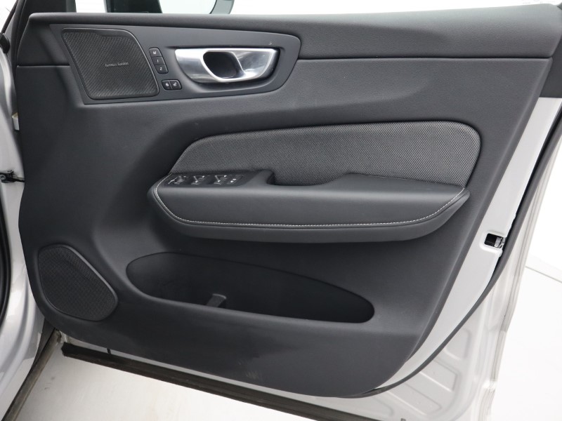 Used Volvo XC60 2025 for sale - 76981039: Photo 16