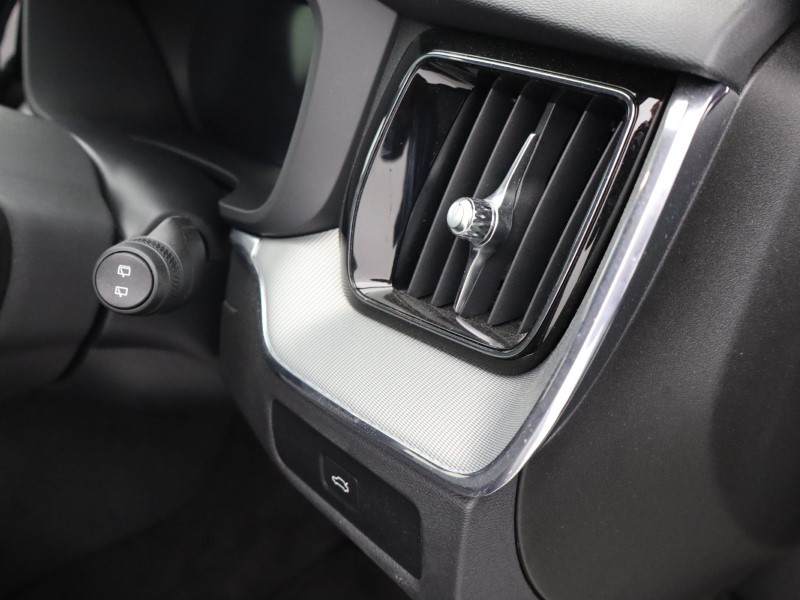 Used Volvo XC60 2025 for sale - 76981039: Photo 20