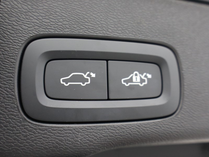 Used Volvo XC60 2025 for sale - 76981039: Photo 56