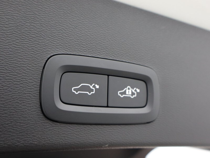 Used Volvo XC40 2023 for sale - 77001350: Photo 28