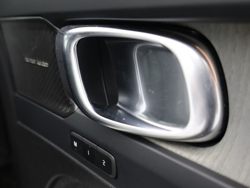 Used Volvo XC40 2023 for sale - 77001350: Photo 33